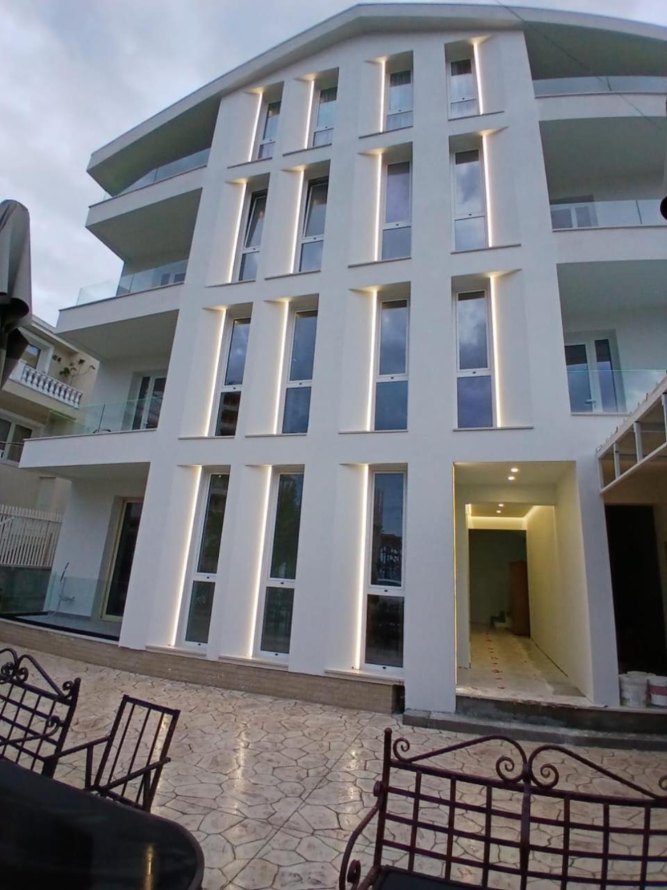 Hotel Noel Vlorë Extérieur photo