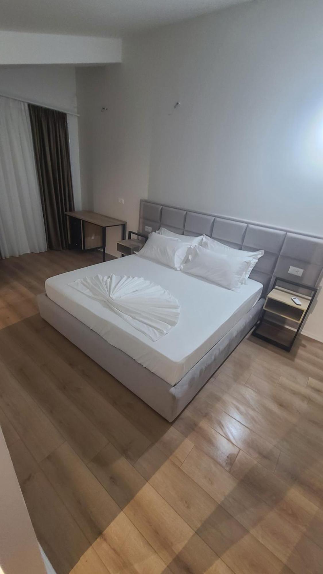 Hotel Noel Vlorë Extérieur photo