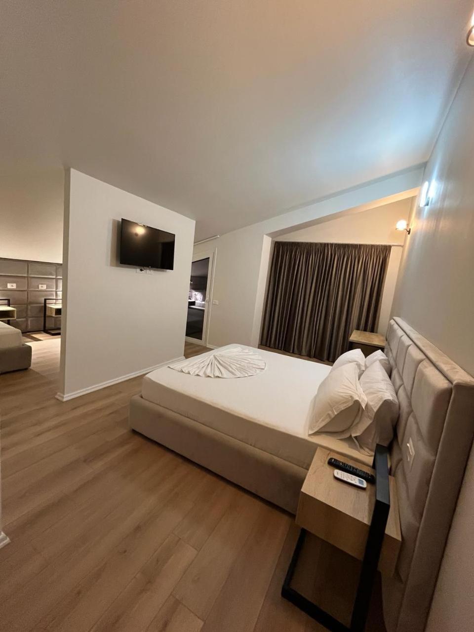 Hotel Noel Vlorë Extérieur photo